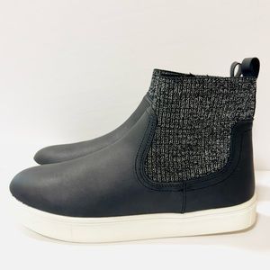 DV by Dolce Vita Girls Black Sneakers size 5